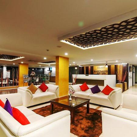 Icon Suites By Bhagini Bangalore Exterior foto
